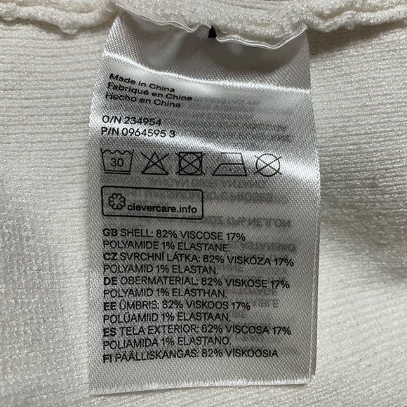 H&M Ivory Crop / Tank Top Stretchy Knit Wide Straps Viscose Elastane Blend Sz L - Picture 8 of 9